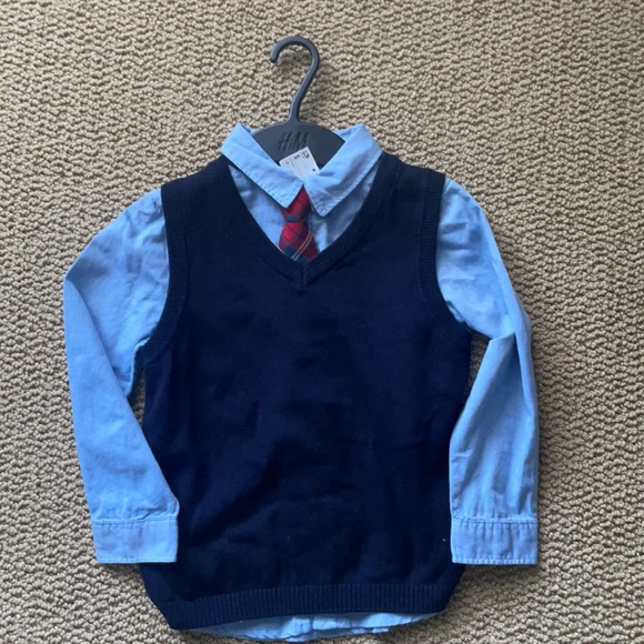 H&M Boys shirt and sweater set with tie NWT size 4-5 - Picture 4 of 6